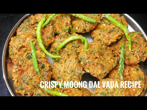 Tasty Crispy Gujarat Famous Moong Dal Vada Recipe | Easy Moong Dal Pakoda Street Style Mung Dal Vada