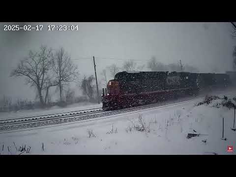 CSX Trains In Harsh Winter Snowstorm!