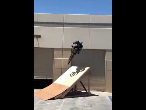I crashed my 1st try on this wallride... Would you try this? #RahaBrand #ForeverTwoWheels