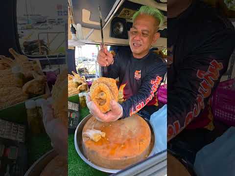 สัUเป็นผลไม้เลย ขาละ 2OO.-  ร้านหมูกรอบอาสา  #shorts  #thaifood