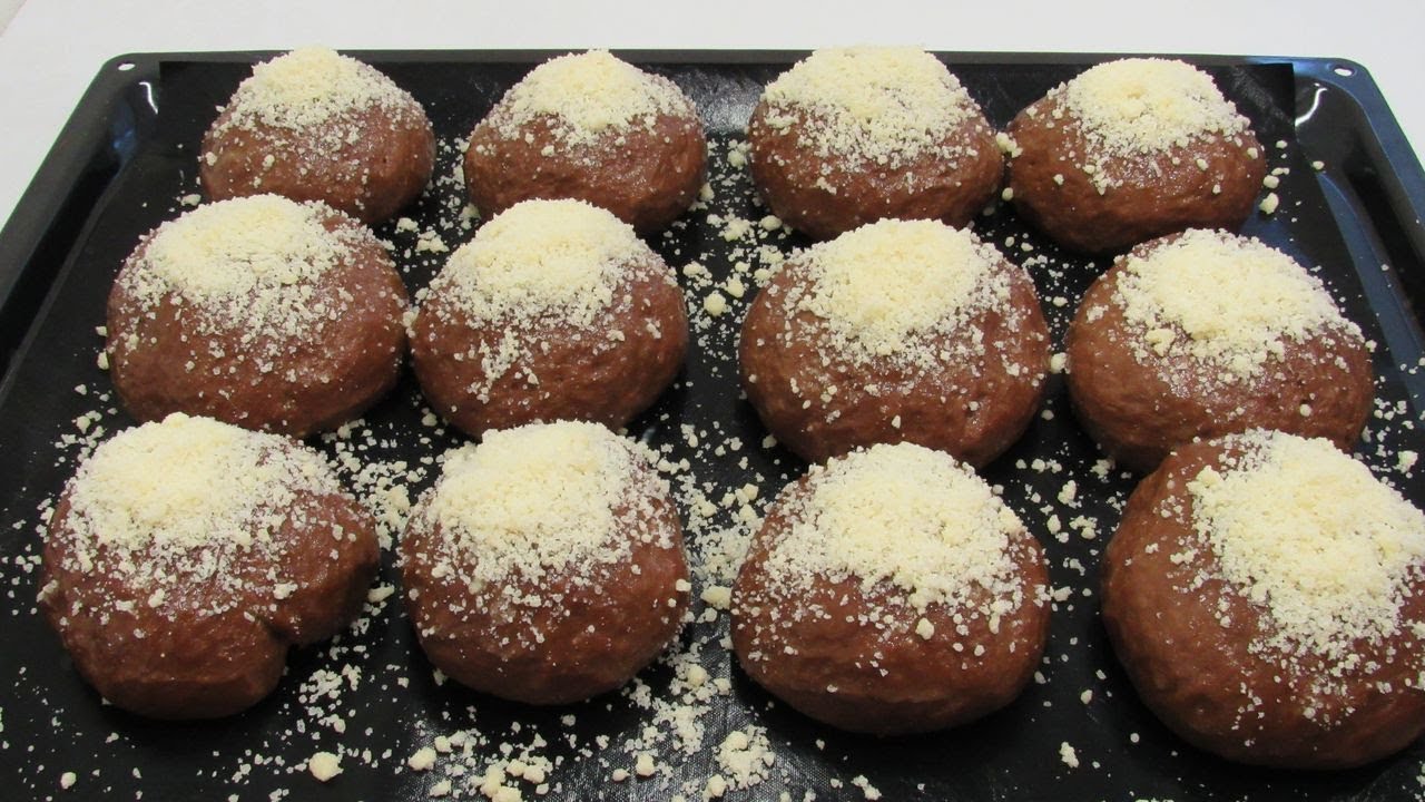 Шоколадные булочки с посыпкой - мягкие как облако