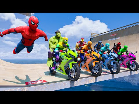 SPIDERMAN MOTORCYCLE STUNT PARKOUR - FLYING THROUGH COLORFUL CIRCLES