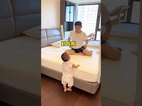 How strong is the imitation ability of children? Parent-child interaction? Dad takes care of chi