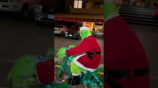 Casi se cae el GRINCH 🤣 #comedia #diciembre