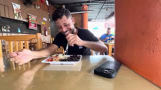 Comendo tanajura