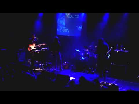 ariel-pinks-haunted-graffiti-baby-crusades-live-at-melkweg-oude-zaal-13-11-2012-strangedaysindeed9