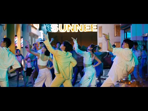 Sunnee 杨芸晴 《夏日Party》 官方MV | Summer Party Official Music Video