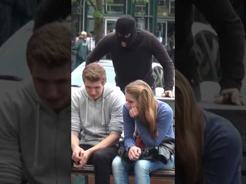 Taschendieb hat seinen ersten Tag