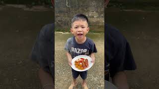 Lùn giúp ông lão có bữa ăn ngon | Tippi Vips #tippitv #tippivips