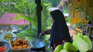 Hidup di Desa | Masak ayam kremes, tumis lejet, sambal dadakan segar