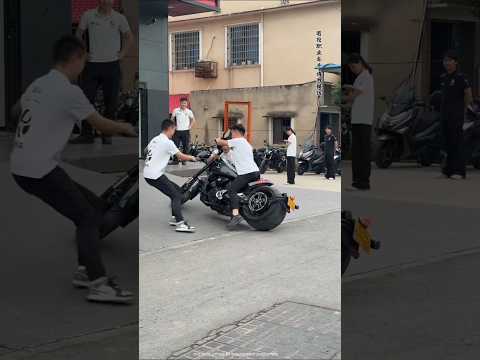 what did this man do to the bike #shortvideo