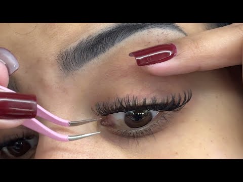EXTENSÃO DE CÍLIOS SOZINHA EM CASA | passo a passo e material! ♥️ bem cilhudaaaaaaa 