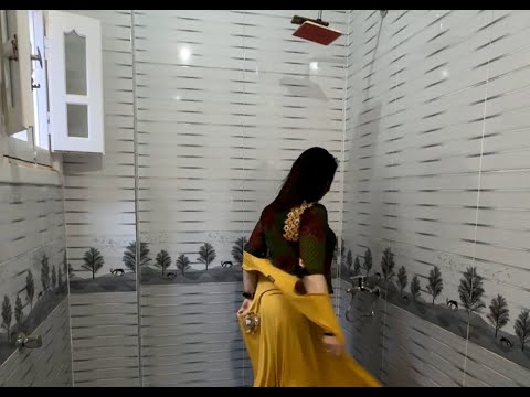 حط موبايله فى حمام جارته الجميله وشاف ما لا يتوقع