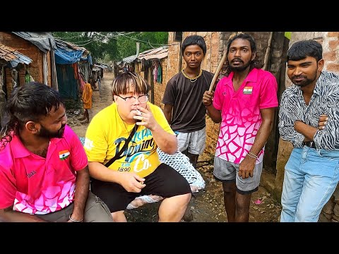 Smoking With Locals Inside India's Dangerous Slums