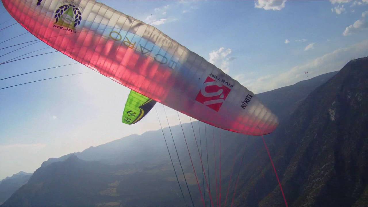 Axel Fornasier acro paraglider pilot