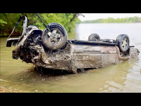 The Most Terrifying Magnet Fishing Find Ever!! (Even The Police Were Stunned)