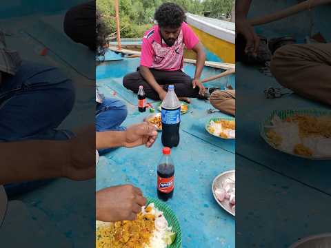 boat lo cooking fish curry 🍛 #fishing #seafood #cooking #super #localboynaveen