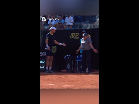 Ice Cold Line Judge Response To Casper Ruud Nearly Hitting Her 🤷