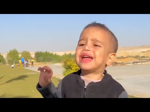 الطفل الحزين 😢
