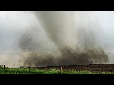 INCREDIBLE Close Range Tornado in Iowa - May 21, 2024