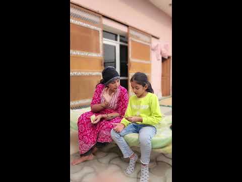Ye Kya Kha Liya Simmi Ne