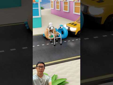 Giúp đỡ cụ già qua đường #trending #trendingshorts #trendingvideo #shorts #shortsviral #viralshorts