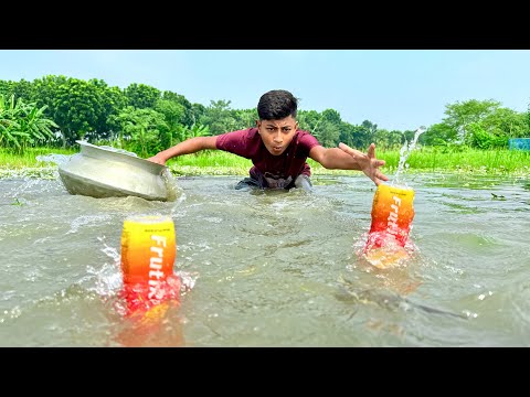 Incredible Fishing Technique 💥💥|| Traditional Boy Hunting Fish With Plastic Bottle Hook From Bill