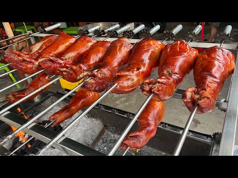 족발을 통으로 구워주는 갓성비 맛집!? 겉바속촉 통족발 숯불구이 Delicious grilled whole pork trotters - Vietnamese street food