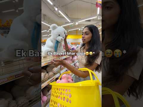 Credit card or Debit card??👀