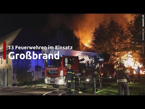 Großbrand: 13 Feuerwehren bei Brand eines alten Sägewerks im Ortszentrum von Sipbachzell im Einsatz