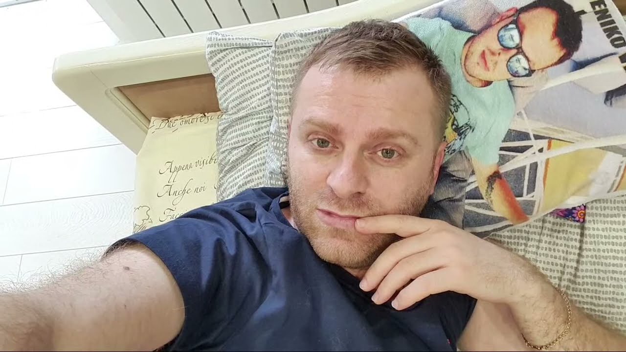В Гостях, нахлынула хандра