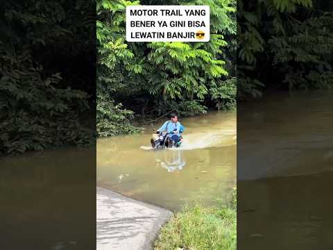 Motor aman,meskipun banjir#banjir #motorcycle #shorts #videoshort