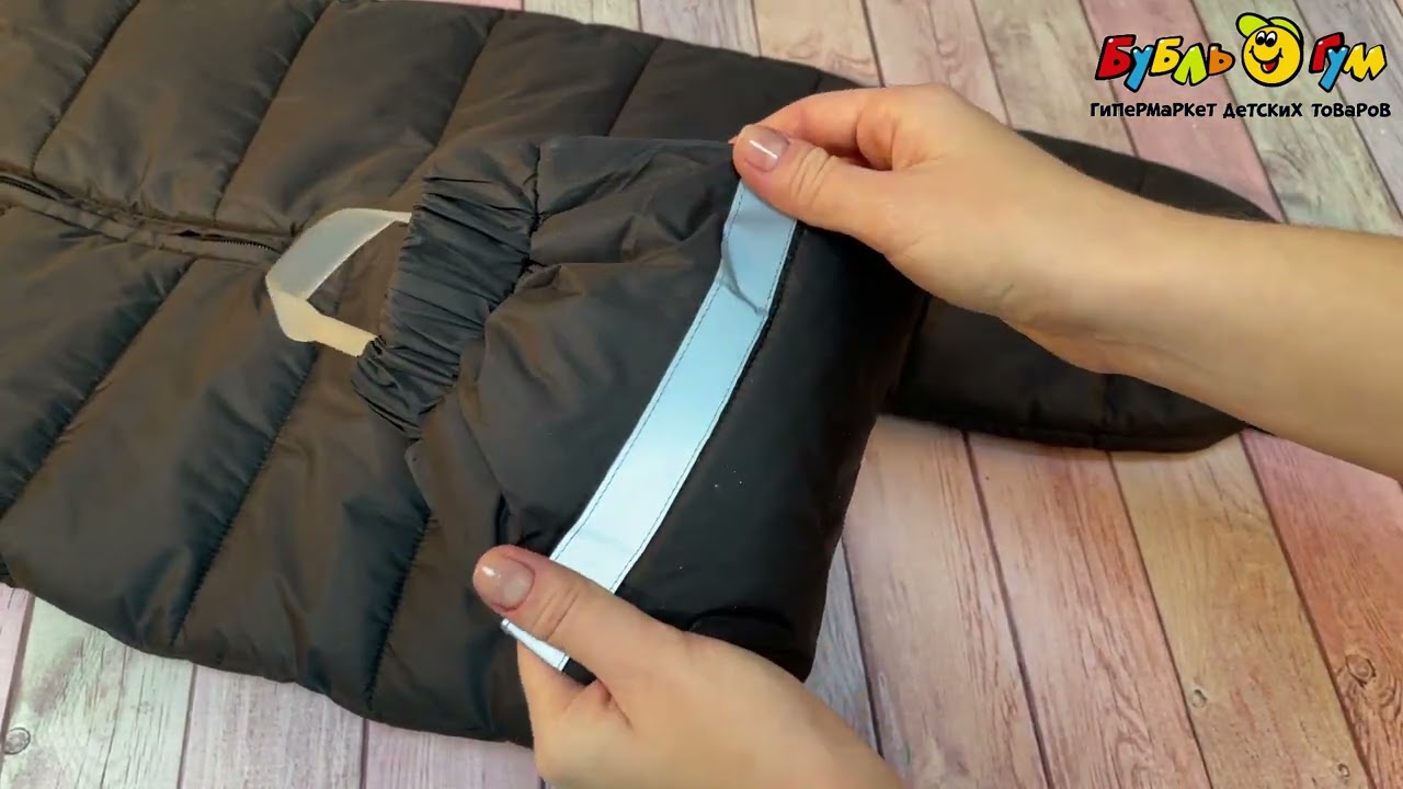 Полукомбинезон Lanson Kids зимний на лямках со светоотражающей полосой черный - видео Полукомбинезон Lanson Kids зимний на лямках со светоотражающей полосой черный - видео