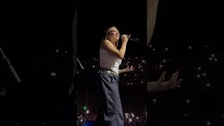 I took a fans phone from the audience and this is what happened