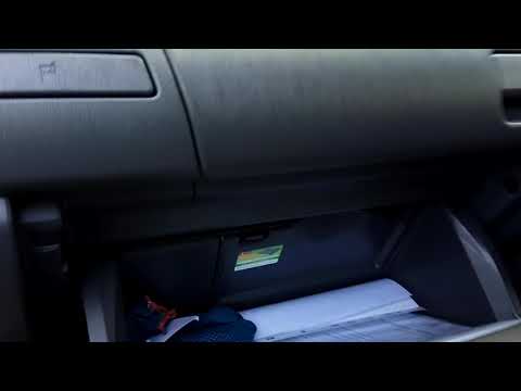 Замена салонного фильтра Toyota Prius Alpha