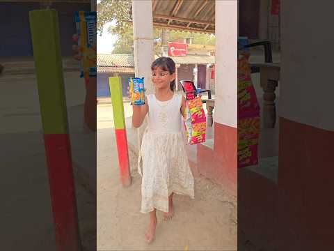 Dedo Mujhe Bhi 😂 #shorts #tiktokvideo #funnyshorts #ytshorts #notakshort #shortsbeta