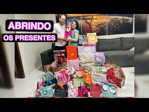 MOSTREI TODOS OS PRESENTES DO ANIVERSÁRIO DE 1 ANO DA CLARINHA 💝💕