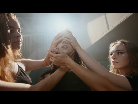 Amanda Lapa - Malu jiurā (oficiāls video)