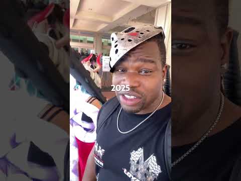 #tampabaycomiccon #comiccon2025 #coplay #anime waiting in line😢