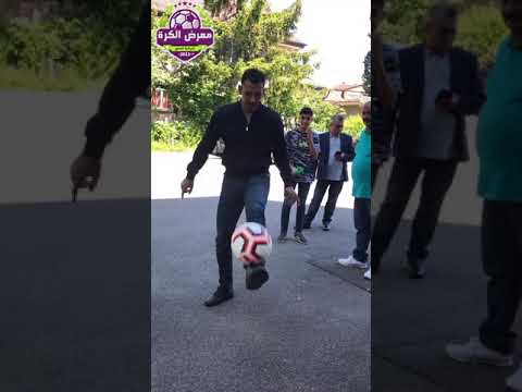 يونس محمود امام مبنى محكمة كاس CAS