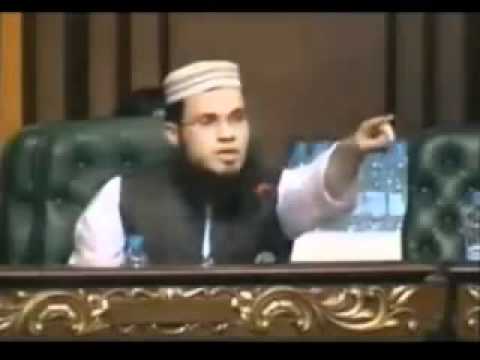 Pakistan's President Pervez Musharraf vs Mufti Syed Adnan Kakakhel