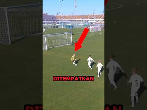 Aksi Kiper yang Membuat Pelatih Kagum