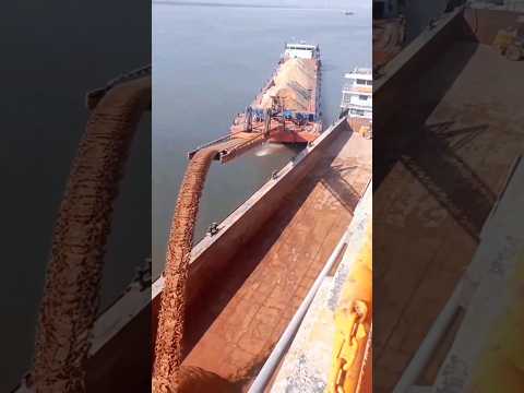 जहाजों से समुंद्र में मिट्टी क्यों डाली जाती है? 🤔 ship drop sand