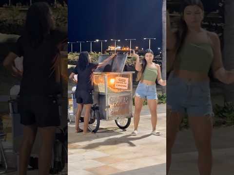 Tentei pagar com dancinha 🤣 #pegadinha #dancinha