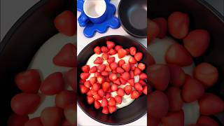 #Handmade Snowflake Crisps, so delicious! #Strawberry Oreo Snowflake Crisps#Nut-FreeSnowflakeCrisps