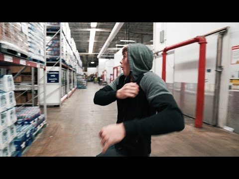 Justin Bieber Spotted in Sam's Club