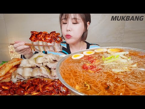 SUB) 촉촉한 대파수육 묵은지 & 세숫대야 점보물냉면 Ft.쌀게무침🌶먹방 Boiled Pork Kimchi Cold Noodles REAL SOUND ASMR MUKBANG