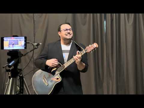 Andrea Gioè, cantautore palermitano