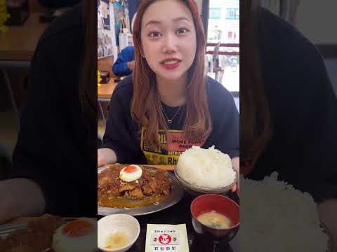 妹がえげつない量の定食を注文した結果... #shorts #兄妹 #大阪グルメ #デカ盛り