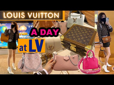 Lvlovercc Louis Vuitton what's in my bag?